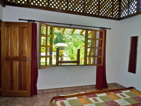 suizoloco room