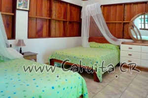 Cabinas Iguana Cahuita