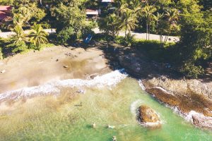 Cahuita Playa Round Rock Beach
